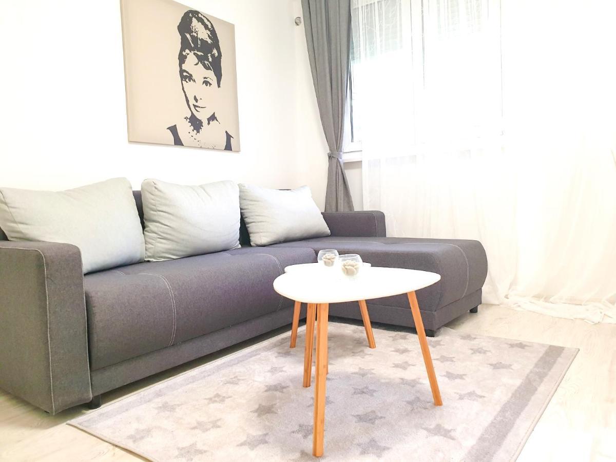 Apartment Iskra Belgrad Exteriör bild