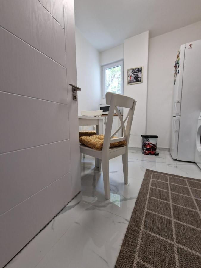 Apartment Iskra Belgrad Exteriör bild